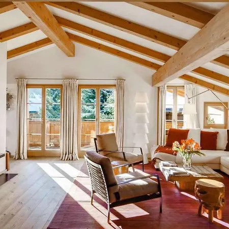 Шале Saanen Serenity Spacious 4 Bed, 5 Bath Chalet