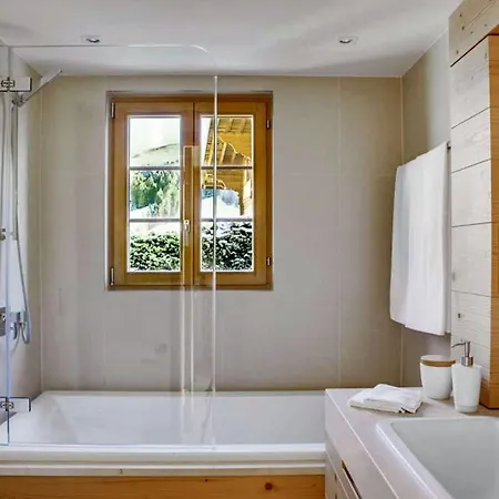 Шале Saanen Serenity Spacious 4 Bed, 5 Bath Chalet *